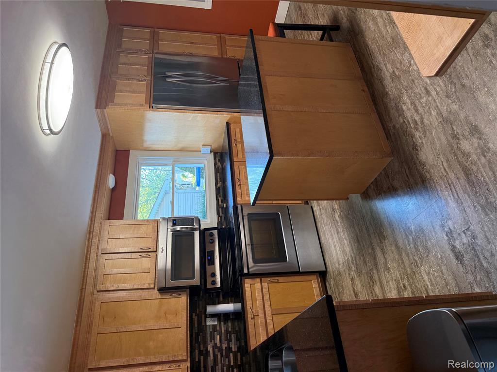 10911 E Kent Street, Fowler, MI 48835 — Photo 4