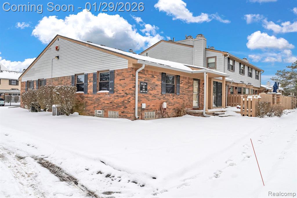 1891 Vine Way Drive, 27, Canton, MI 48188 — Photo 2