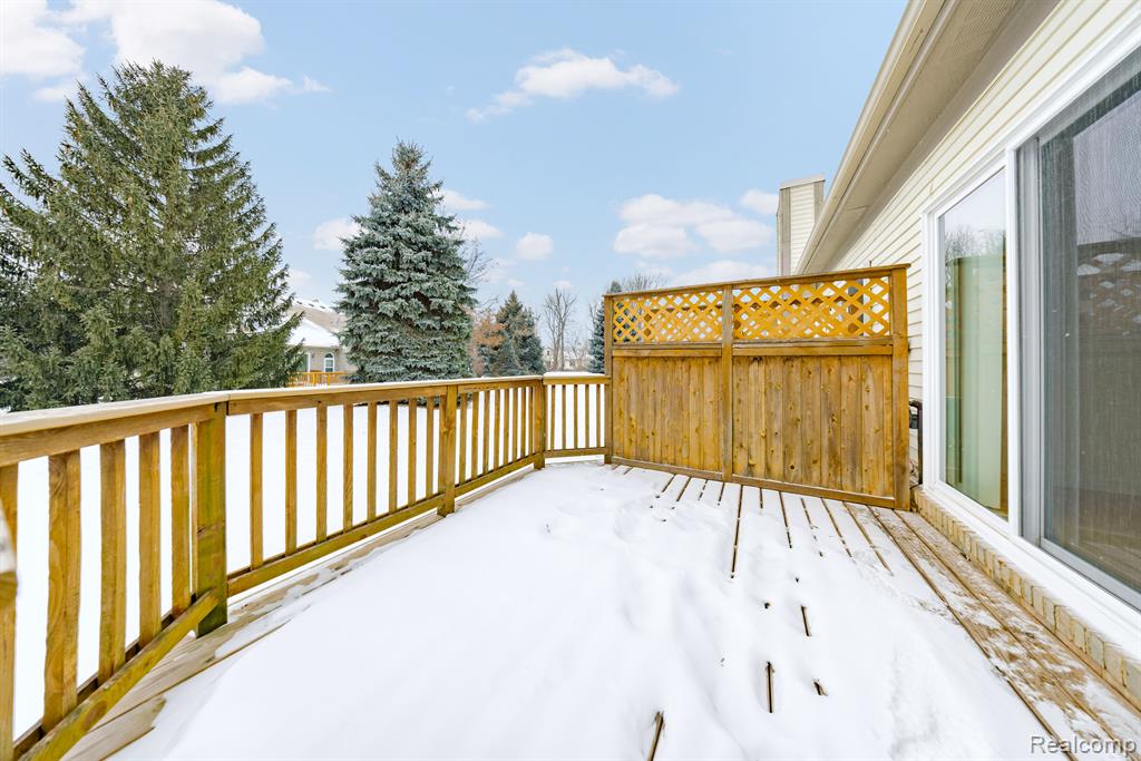 165 WINDING Brook, Commerce Twp, MI 48390 — Photo 26