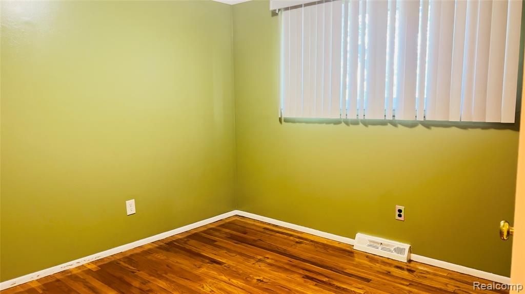 4389 E 12 MILE Road, Warren, MI 48092 — Photo 5