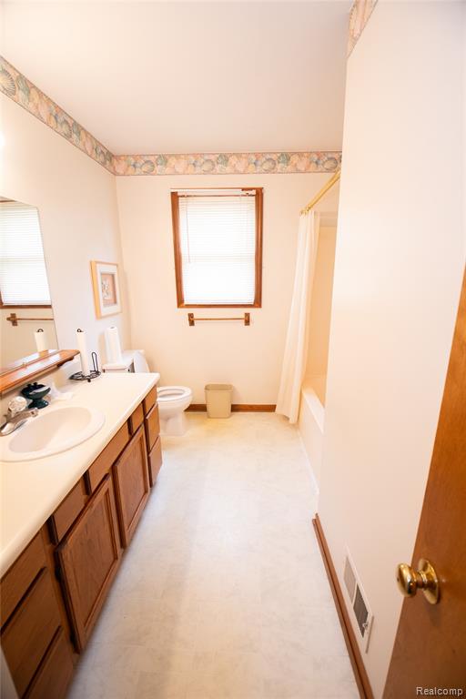 808 Vivian Lane, Oxford, MI 48371 — Photo 12