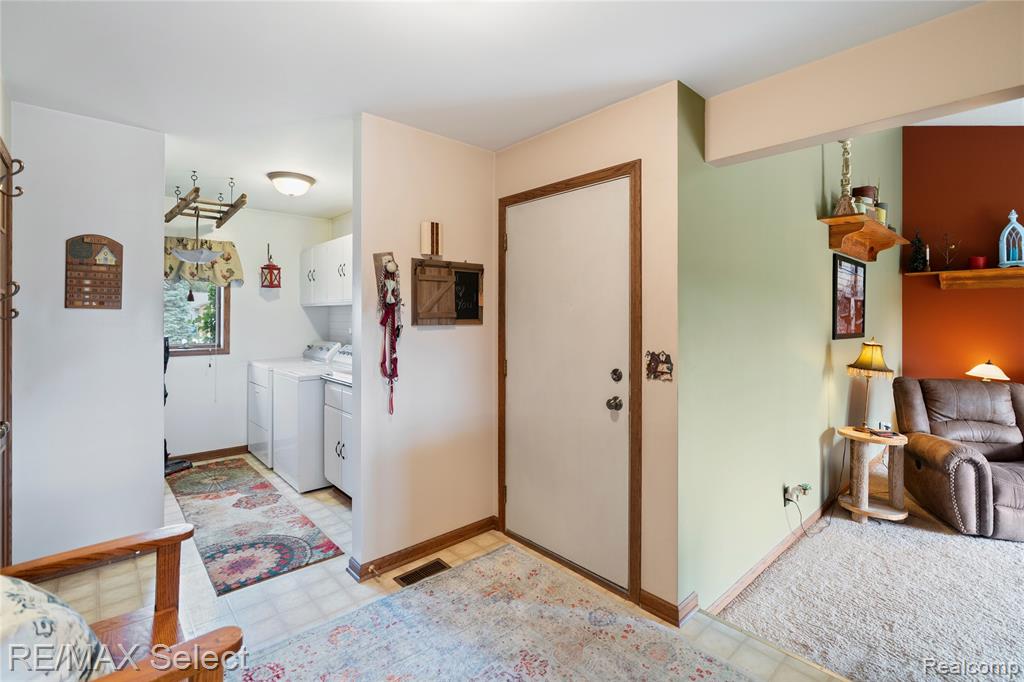 5293 Lin Hill Drive, Swartz Creek, MI 48473 — Photo 19