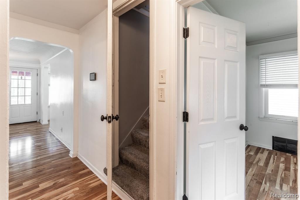 4346 BIDDLE Street, Wayne, MI 48184 — Photo 13
