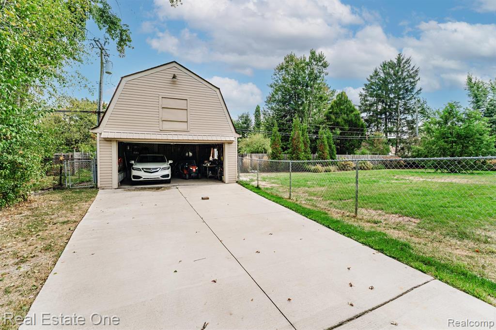 5374 Daniels Drive, Troy, MI 48098 — Photo 41