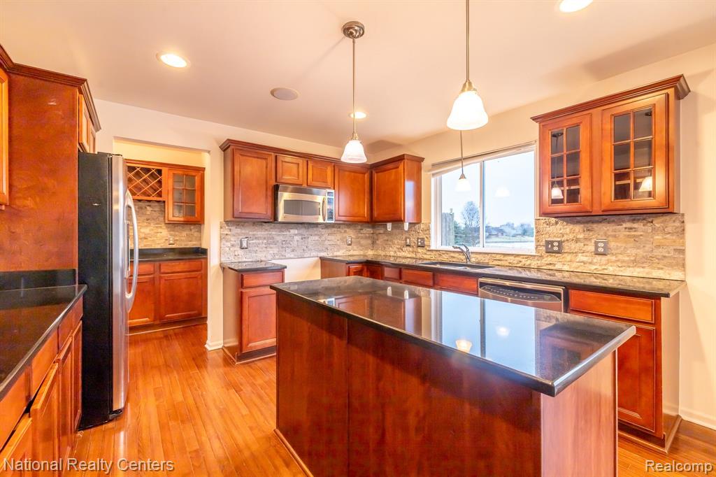 7653 Wood Brook Road, Ann Arbor, MI 48103 — Photo 25