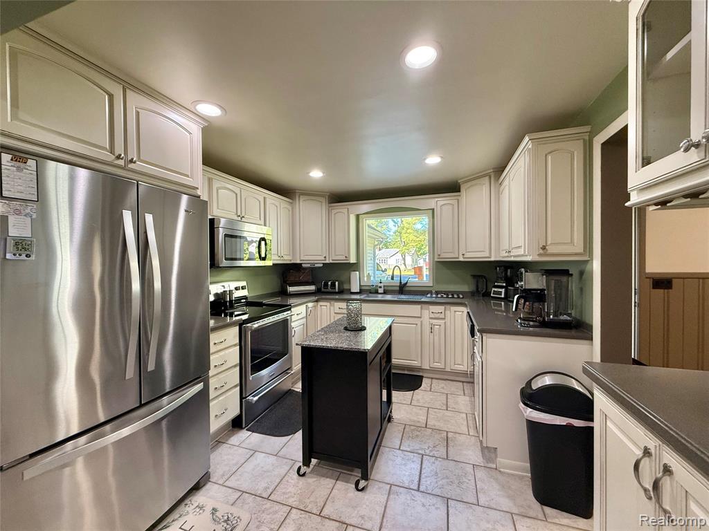 3610 State Road, Fort Gratiot, MI 48059 — Photo 24