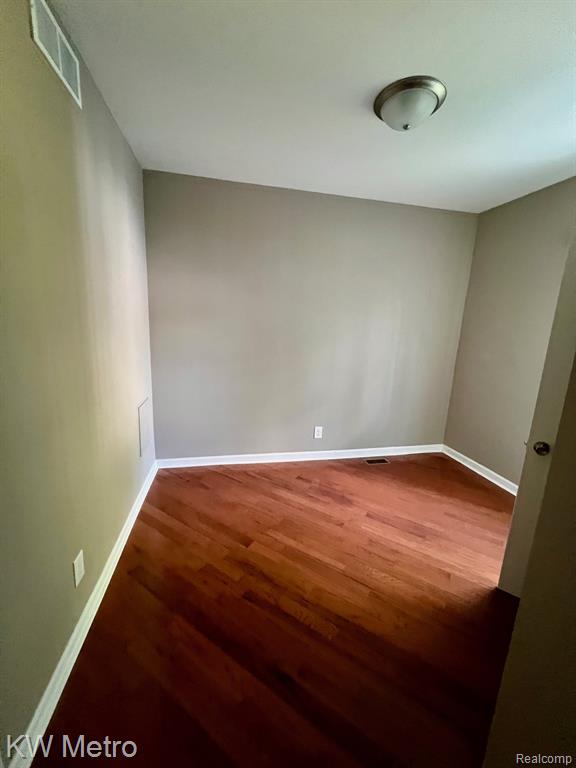 939 Webb Street, Detroit, MI 48202 — Photo 6