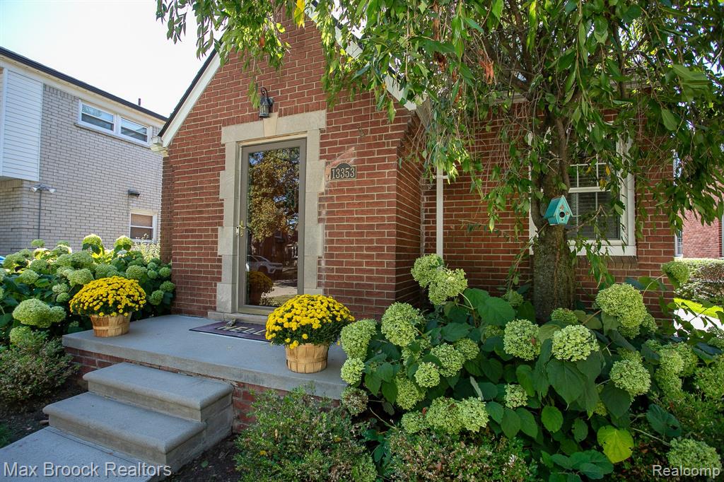 13353 Sherwood Drive, Huntington Woods, MI — Photo 64