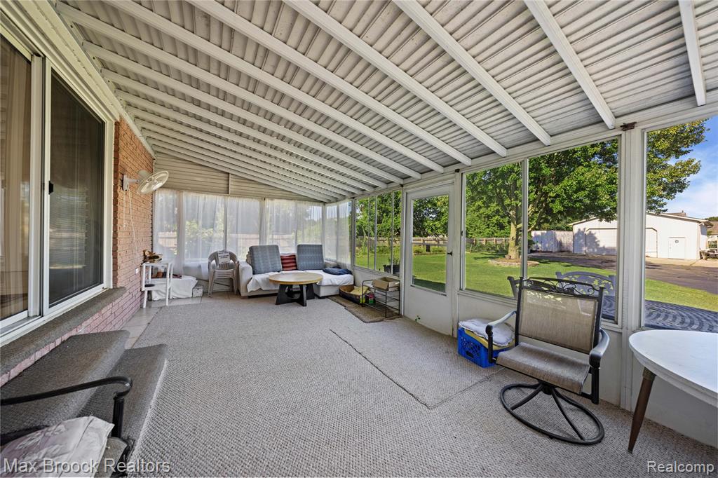 41544 Dequindre Road, Sterling Heights, MI 48314 — Photo 30