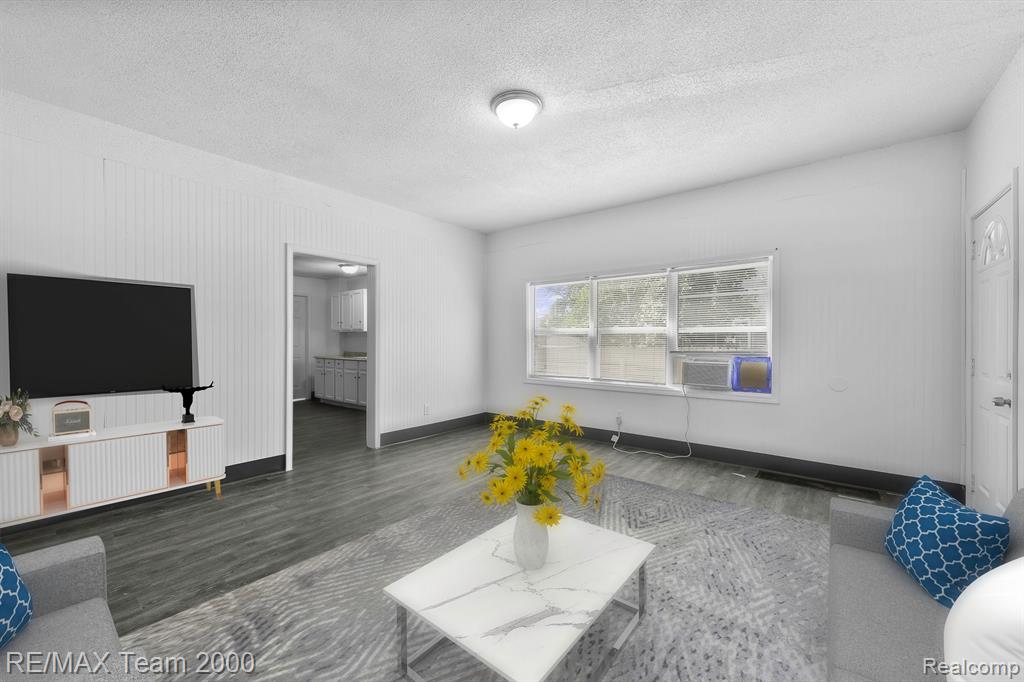 8849 OLIVET Street, Detroit, MI 48209 — Photo 5