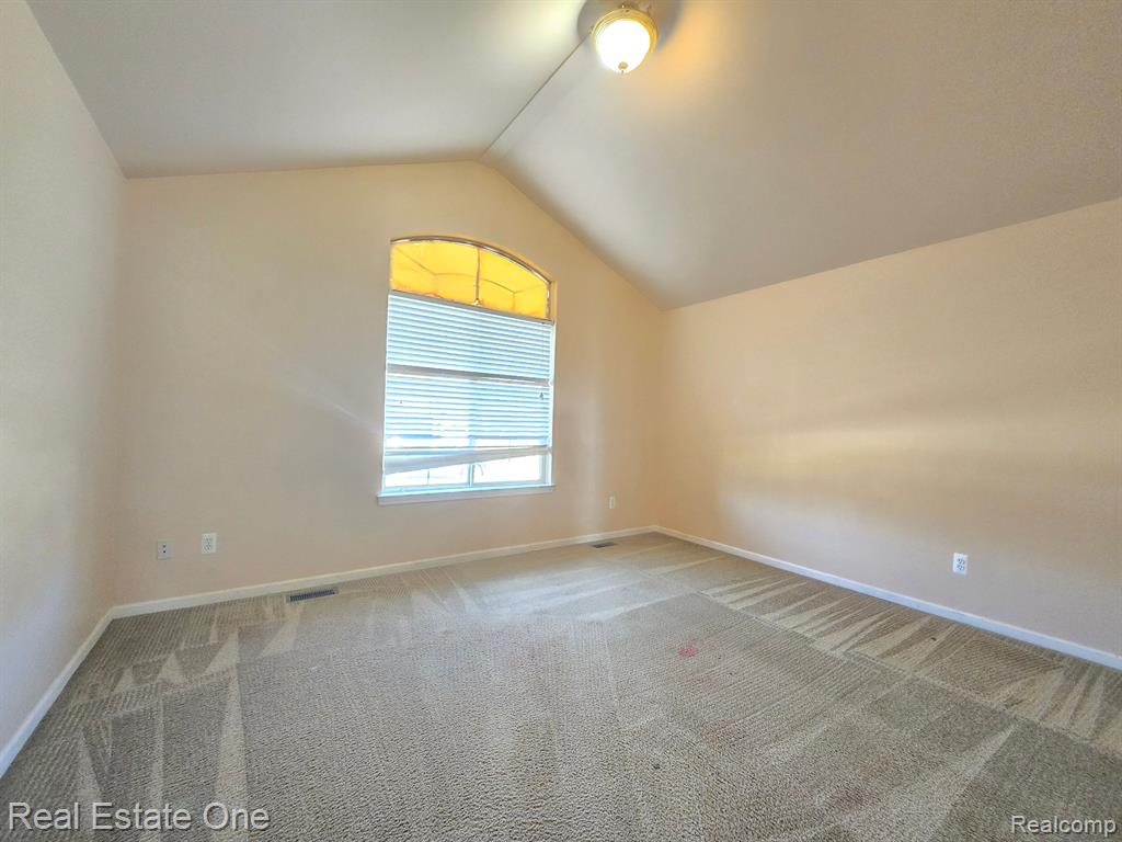 42510 PINEHURST Drive, Clinton Twp, MI 48036 — Photo 20