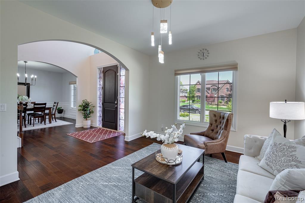 47576 VALENCIA Circle, Novi, MI — Photo 15