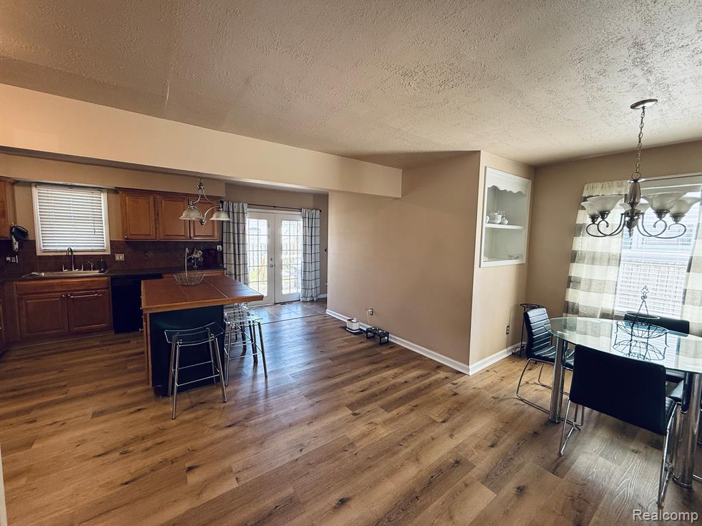 669 CHIPPEWA Street, Mount Clemens, MI 48043 — Photo 17