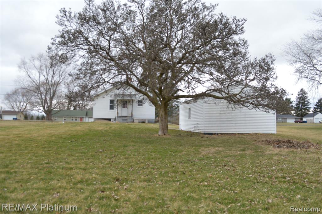 6119 TORREY Road, Flint, MI 48507 — Photo 13