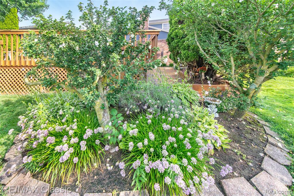 45025 Claymore Drive, Canton, MI 48187 — Photo 46