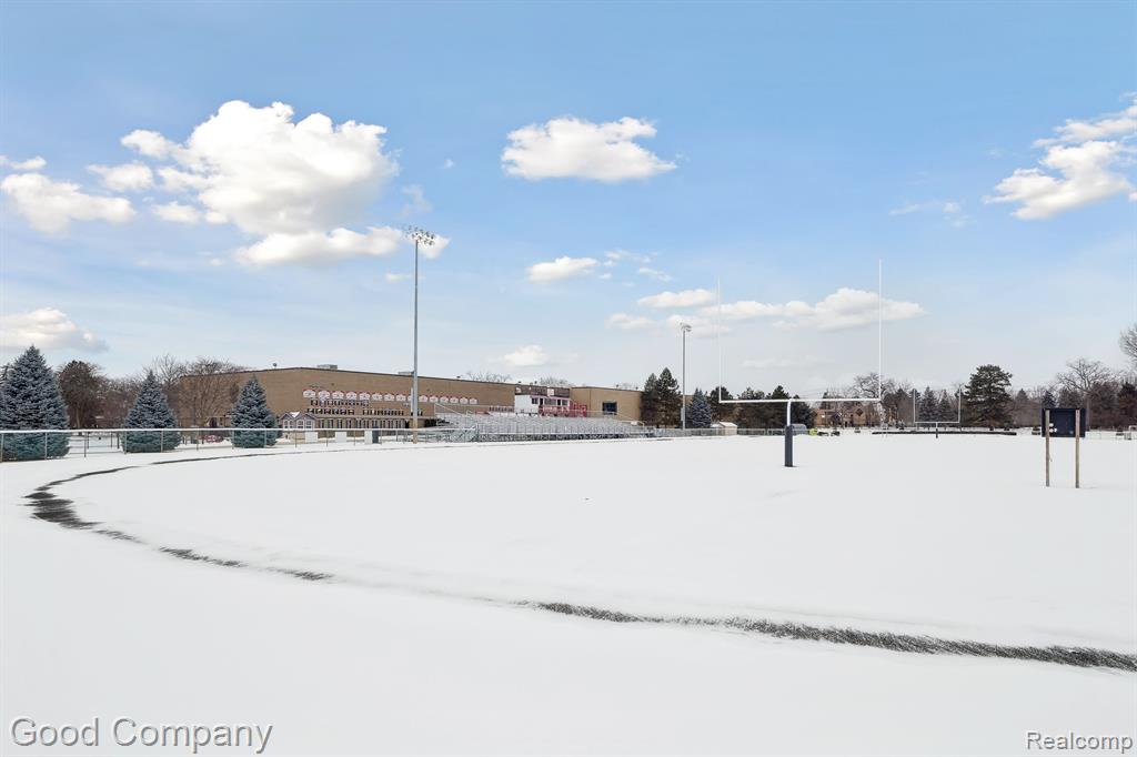 3370 INDIANDALE Drive, Orchard Lake Village, MI 48324 — Photo 54