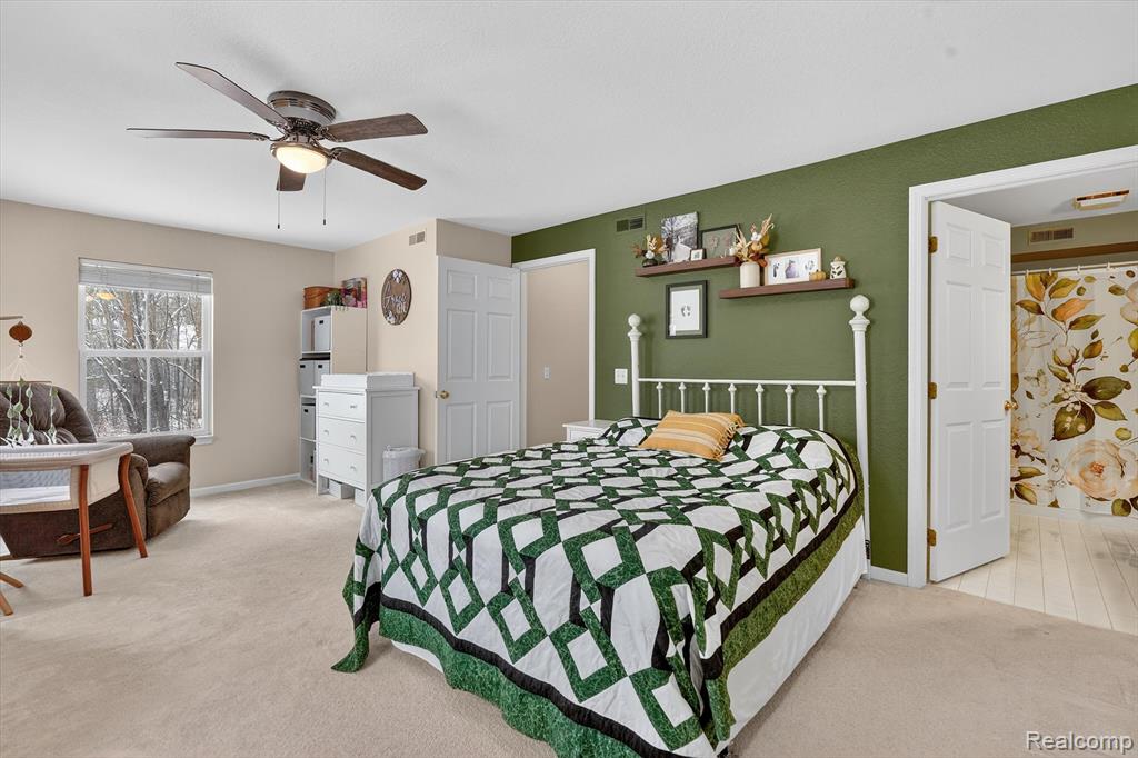 613 Curzon Court, 203, Howell, MI 48843 — Photo 17