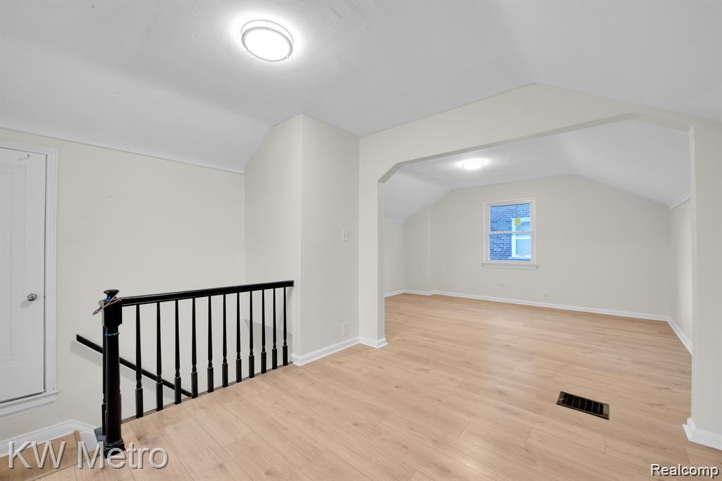 5035 Philip Street, Detroit, MI 48224 — Photo 11