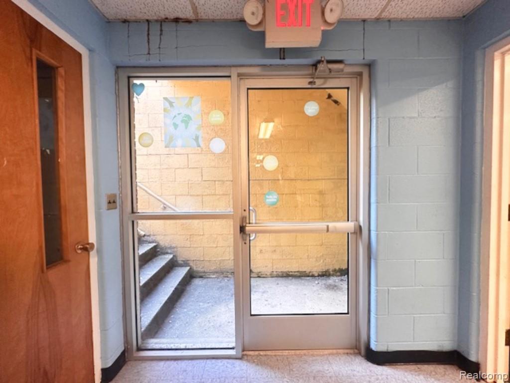 4150 Pontiac Lake Rd, Waterford, MI — Photo 46