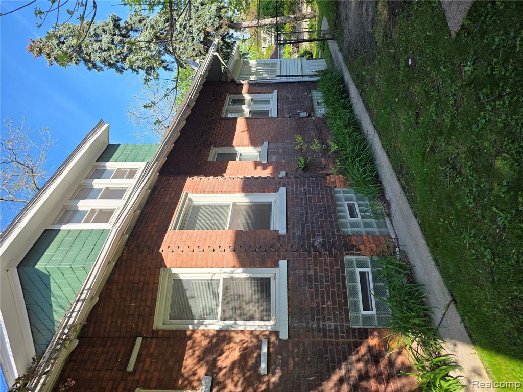 1146 Seward Street, Detroit, MI 48202 — Photo 2