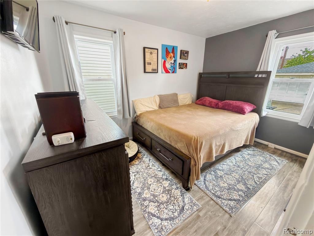 6907 Orchard Avenue, Dearborn, MI 48126 — Photo 17