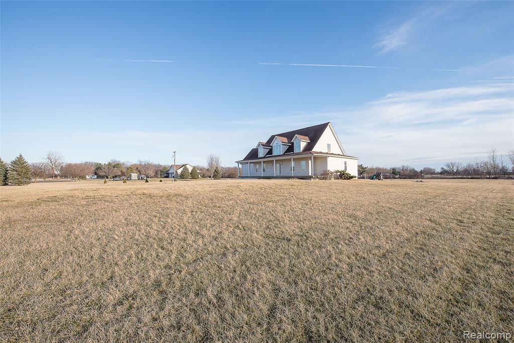 2611 Toben Road, Carleton, MI 48117 — Photo 2