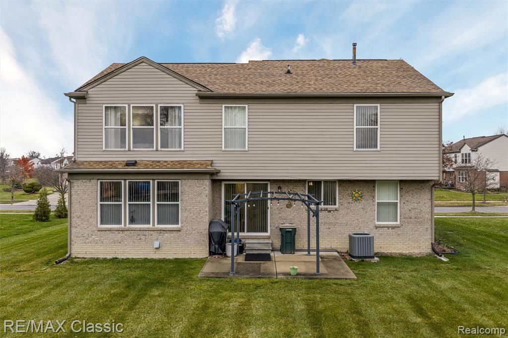 4692 Clover Road, Canton, MI 48188 — Photo 5