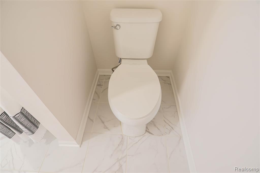 13101 Valencia Drive, Utica, MI 48315 — Photo 26