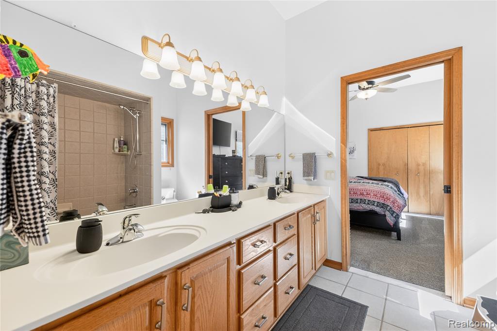 8454 Grays Drive, Grosse Ile, MI 48138 — Photo 34