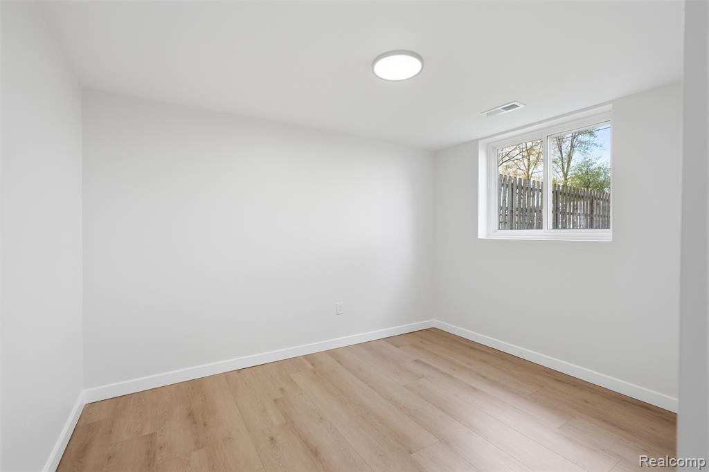 70415 Canterbury Drive, Richmond, MI 48062 — Photo 27