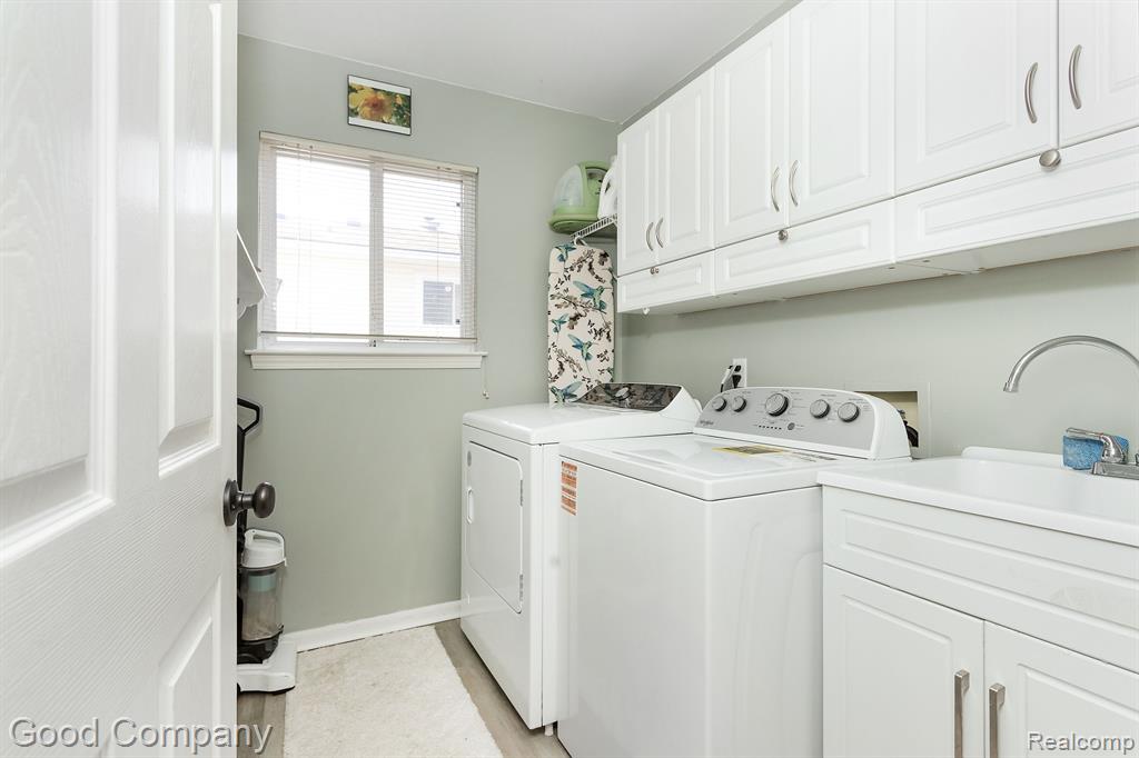 883 VANDERPOOL Drive, Troy, MI 48083 — Photo 18