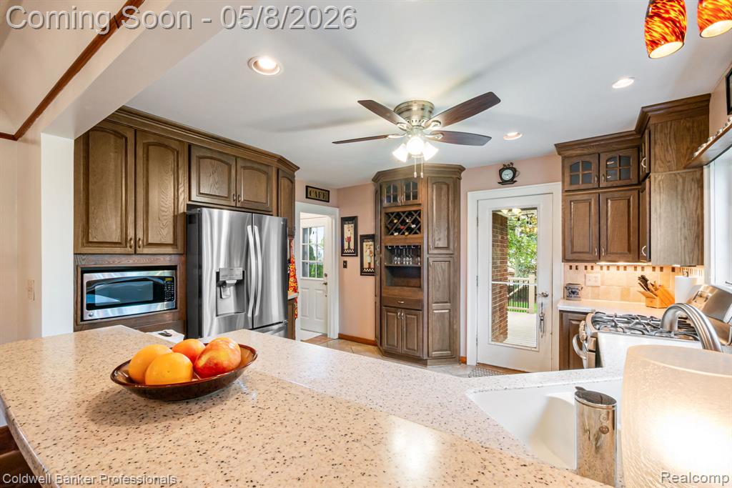 917 Simpson Street, Plymouth, MI 48170 — Photo 27