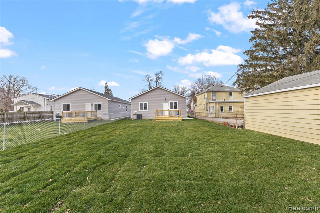4833 Harding St, Dearborn Heights, MI 48125 — Photo 16