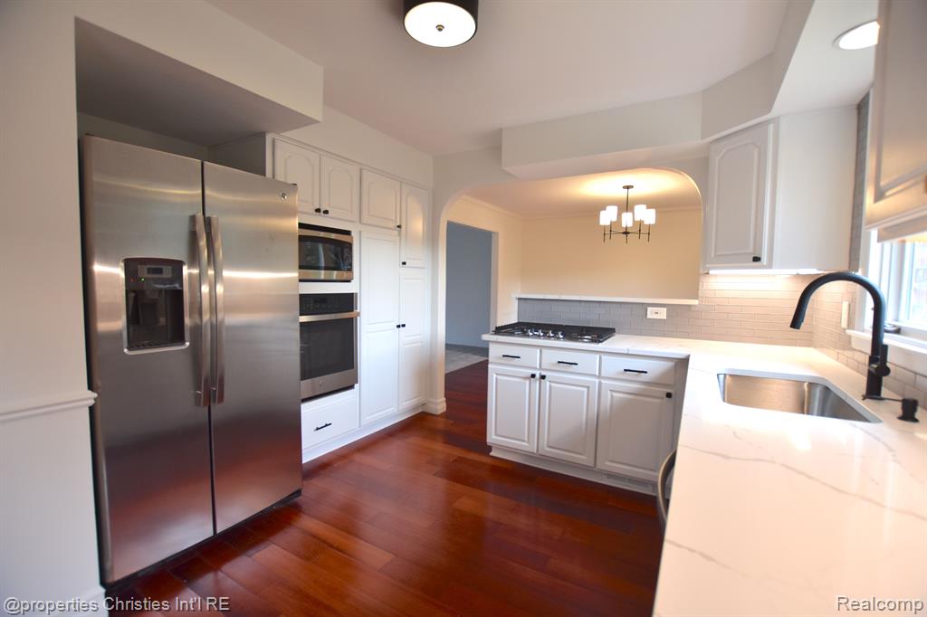 4217 COVERED BRIDGE Road, Bloomfield Hills, MI 48302 — Photo 11