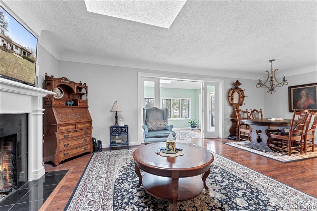 21524 THOROFARE Road, Grosse Ile, MI 48138 — Photo 5