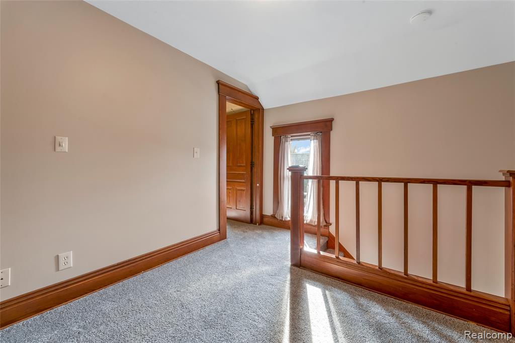 128 Clarence Street, Holly, MI 48442 — Photo 9