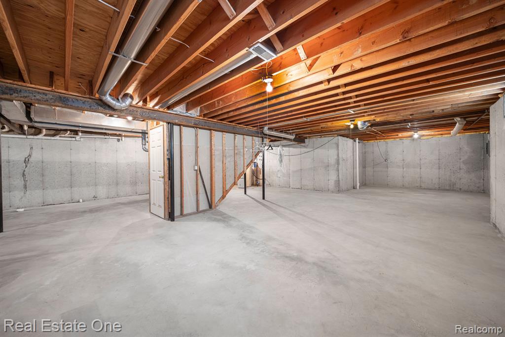 5400 FOREST RIDGE Drive, Clarkston, MI — Photo 22