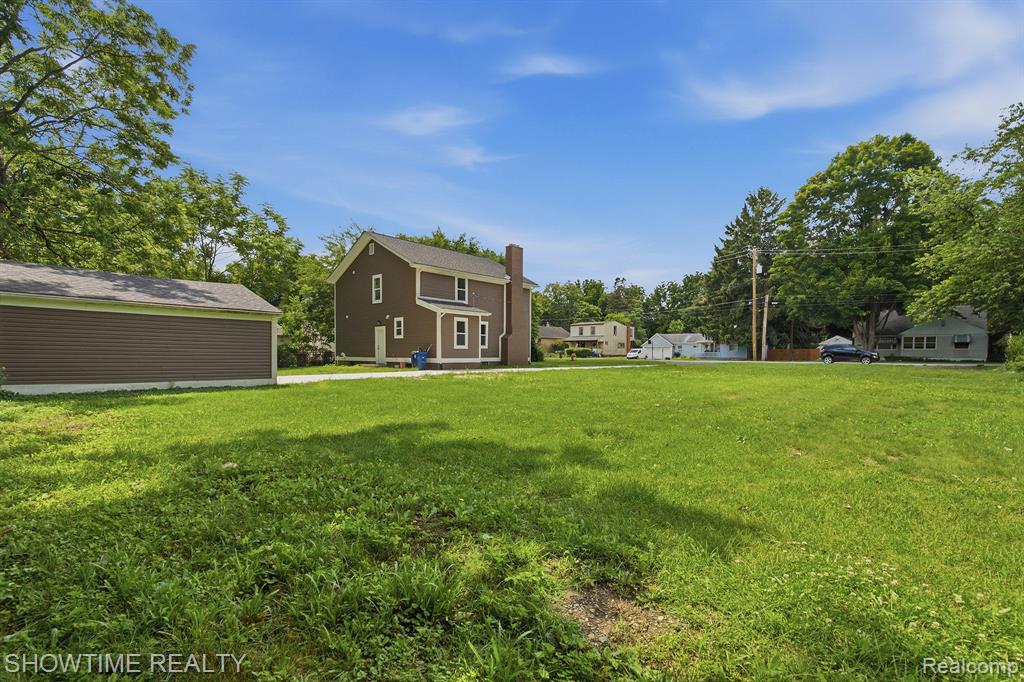 19320 Gaylord, Redford, MI 48240 — Photo 4