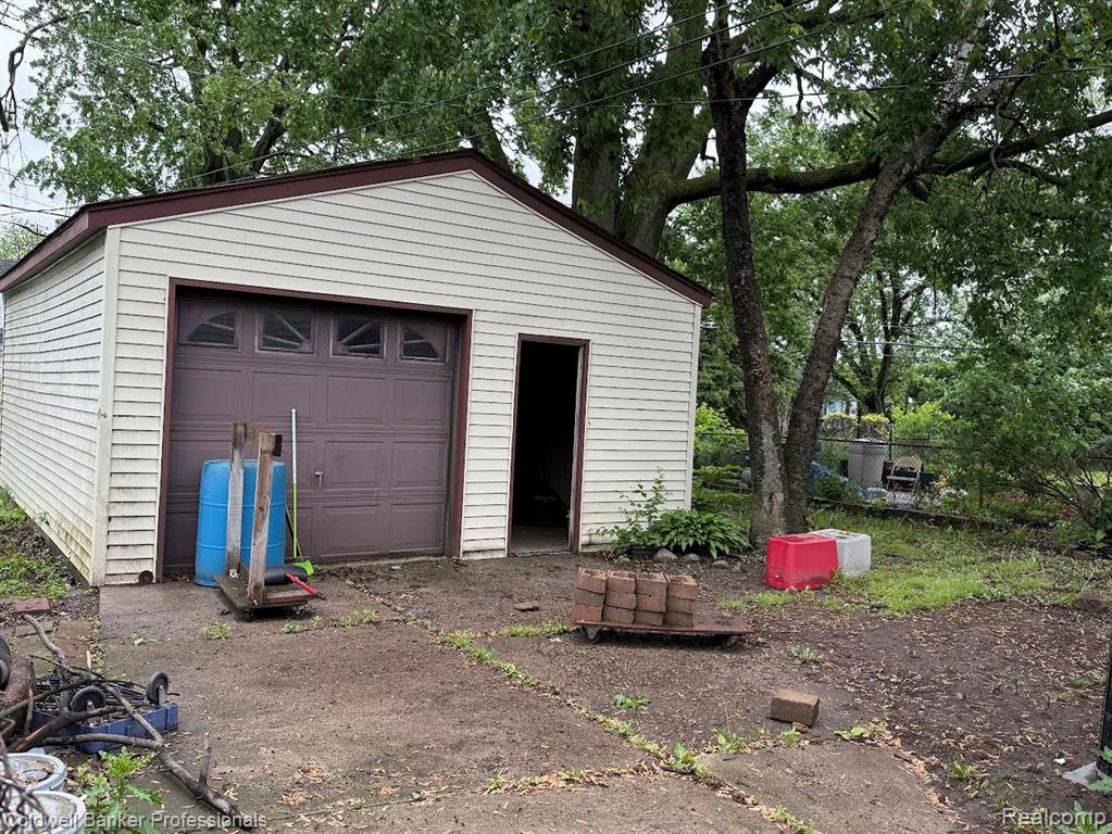 6793 Pelham Road, Allen Park, MI 48101 — Photo 18