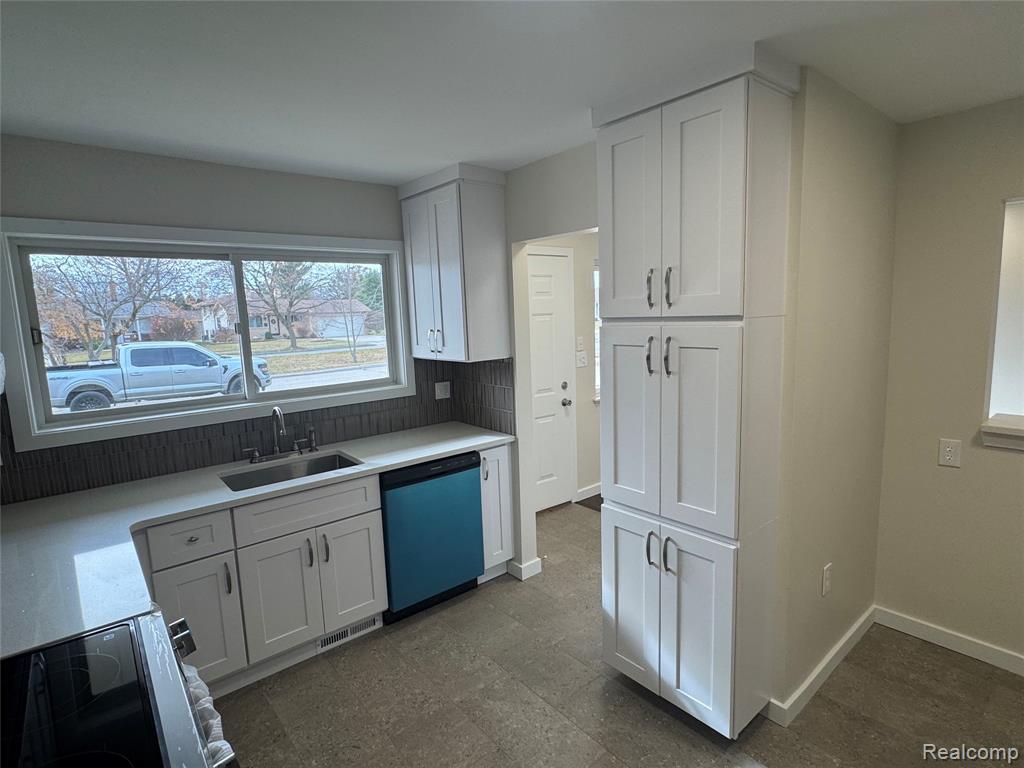 31638 Williams Court, Rockwood, MI — Photo 6