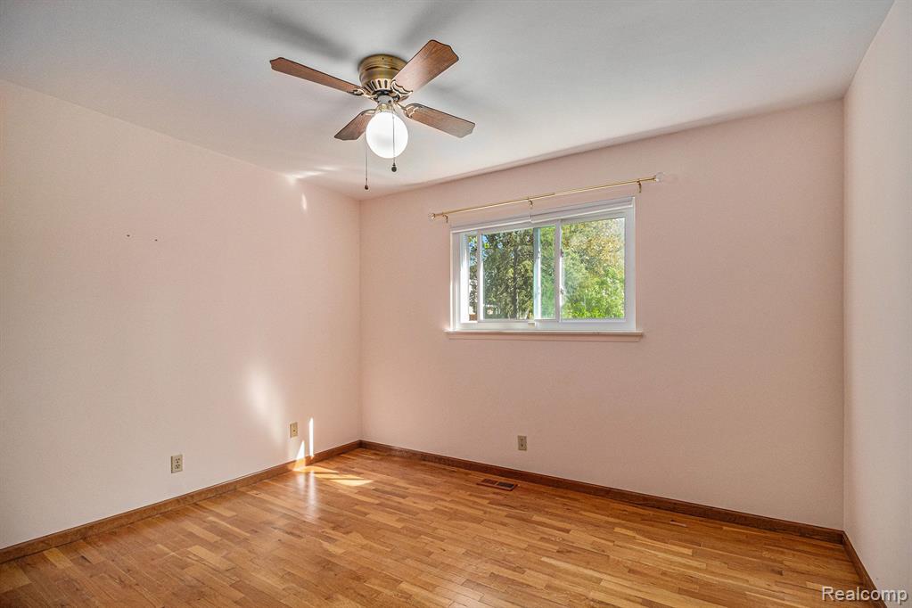 506 SPRINGBROOK, Saline, MI 48176 — Photo 13