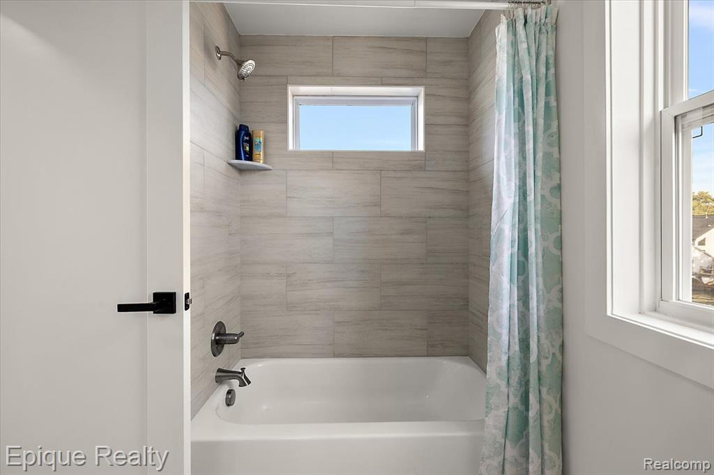 45951 Edgewater Street, Chesterfield, MI 48047 — Photo 55