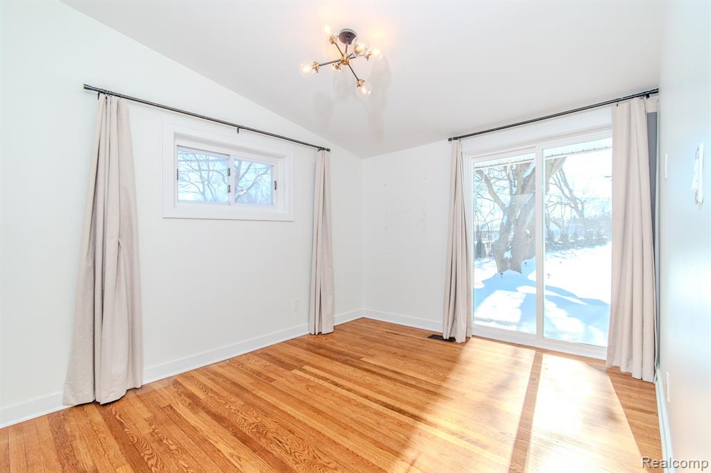 811 NORWICH Street, Birmingham, MI 48009 — Photo 14