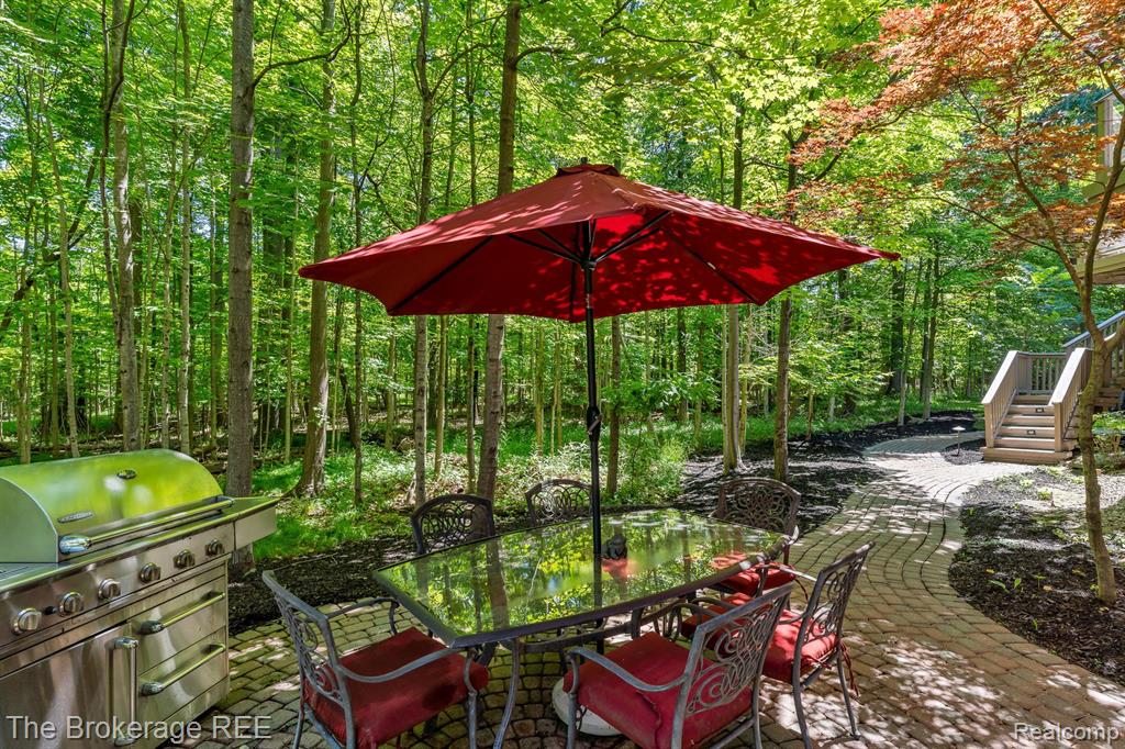 6995 HAWK WOODS Court, West Bloomfield, MI — Photo 61