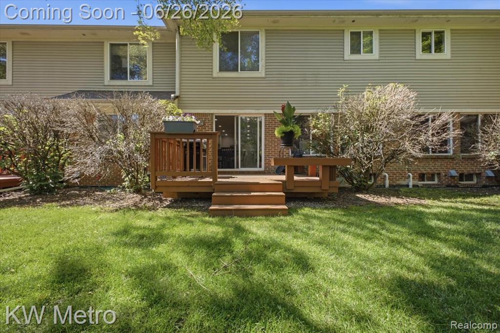517 Macwilliams Lane, Royal Oak, MI 48067 — Photo 33