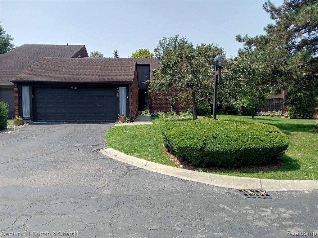 3064 Lindenwood Drive, Dearborn, MI 48120 — Photo 2