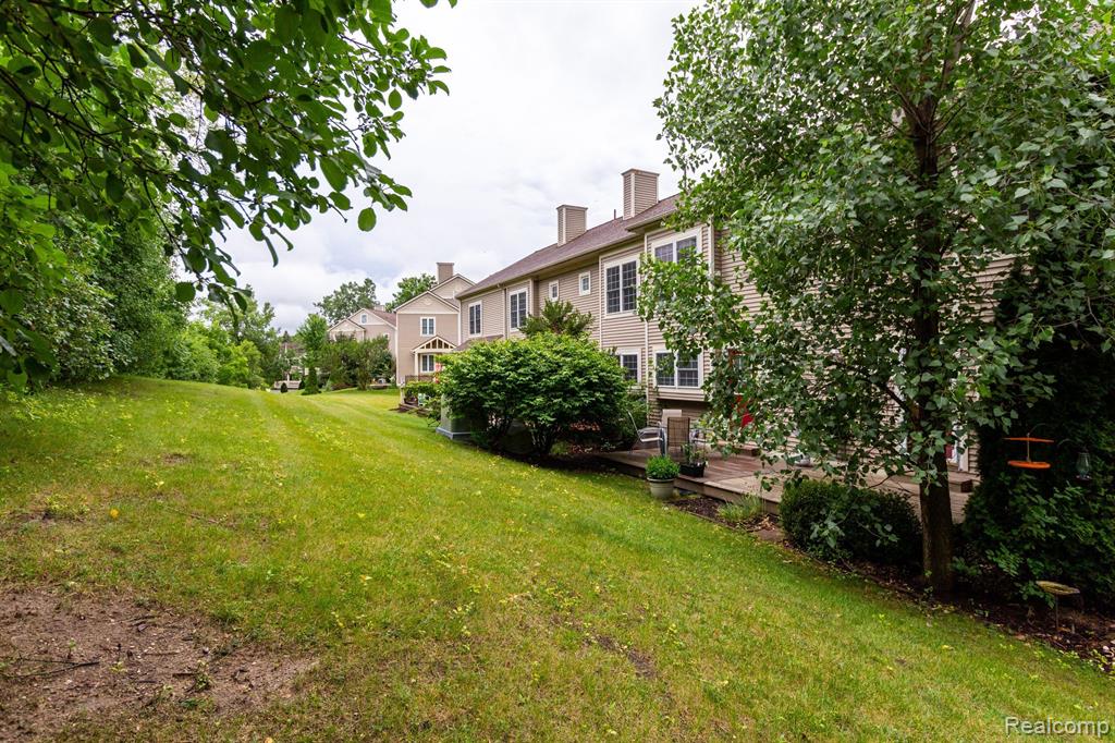 1017 BLUESTEM Lane, Ann Arbor, MI 48103 — Photo 31
