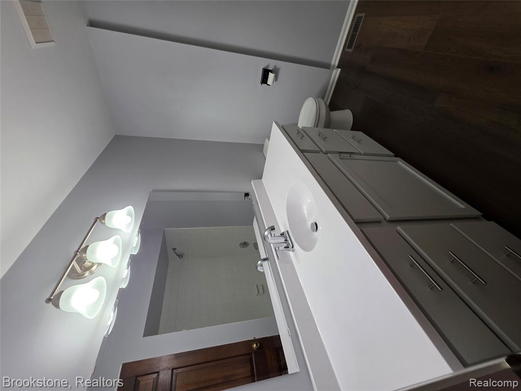 6499 Dalton Drive, Flushing, MI 48433 — Photo 22