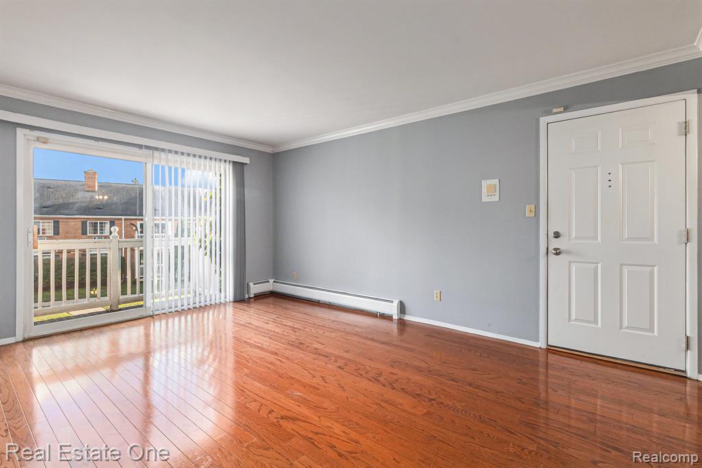 2420 Parmenter Boulevard, Royal Oak, MI, 48073