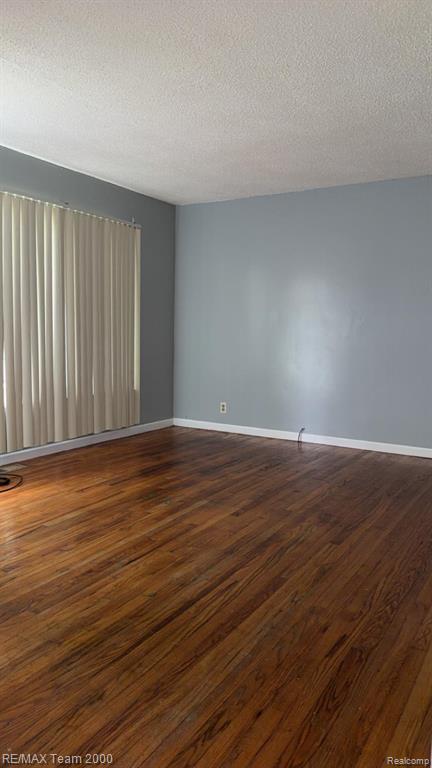 8094 Oak Street, Taylor, MI 48180 — Photo 4